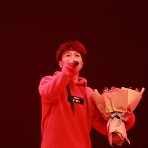 在厨房里脱麻麻的内裤
